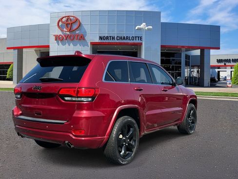Used 2015 Jeep Grand Cherokee Altitude AWD/4WD image 7