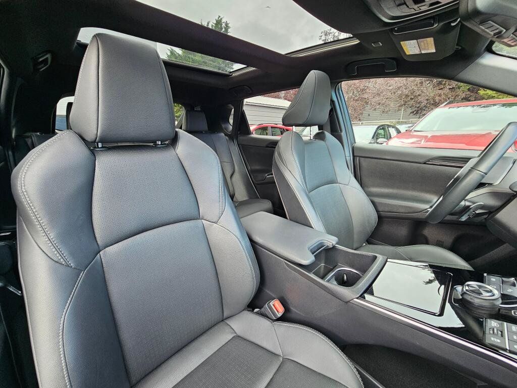 Certified 2023 Subaru Solterra AWD image 12
