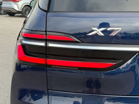 Used 2024 BMW X7 xDrive40i w/ Premium Package image 10