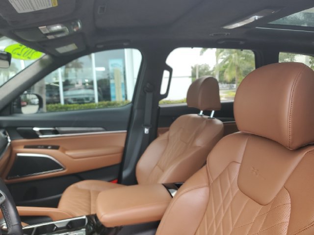 Certified 2025 Kia Telluride SX Prestige X-Line AWD/4WD image 16