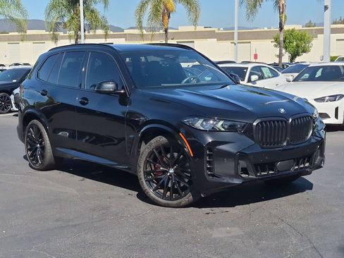 Used 2024 BMW X5 xDrive40i w/ M Sport Package AWD/4WD image 2