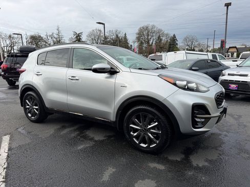 Used 2020 Kia Sportage S w/ S Premium Package AWD/4WD image 9