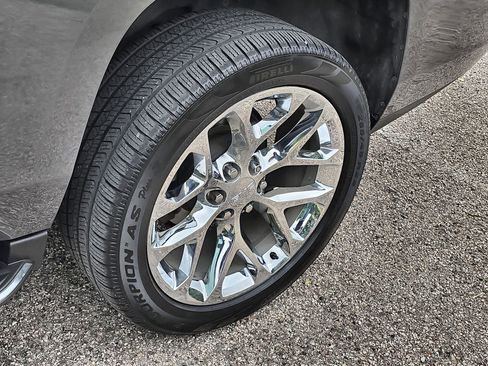 Used 2020 GMC Yukon Denali w/ Open Road Package AWD/4WD image 10