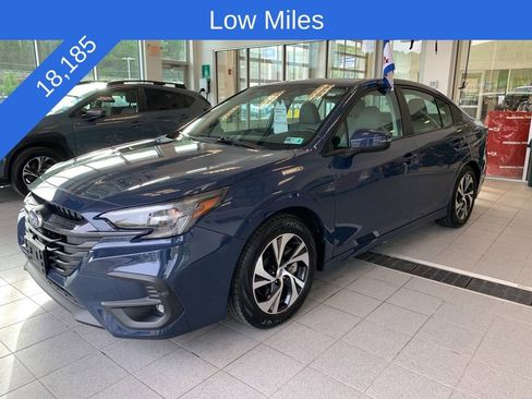 Certified 2025 Subaru Legacy Premium AWD/4WD image 2
