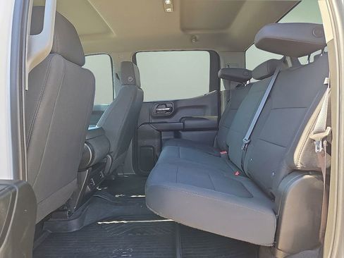 Used 2022 Chevrolet Silverado 1500 Custom Trail Boss AWD/4WD image 15