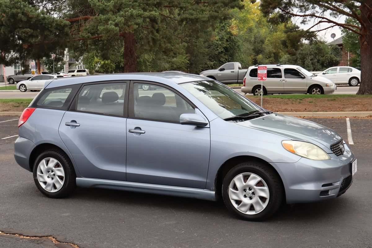 Used 2003 Toyota Matrix XR FWD image 2