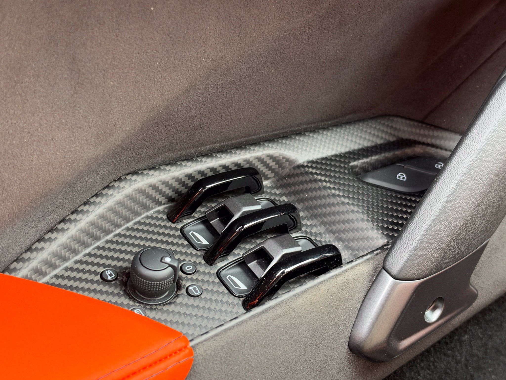 Used 2024 Lamborghini Revuelto AWD/4WD image 43
