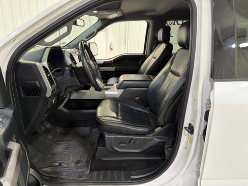 Used 2019 Ford F150 Lariat image 10