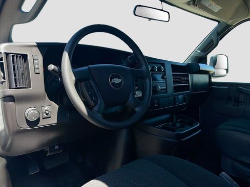 Used 2025 Chevrolet Express 2500 w/ Driver Convenience Package RWD image 9