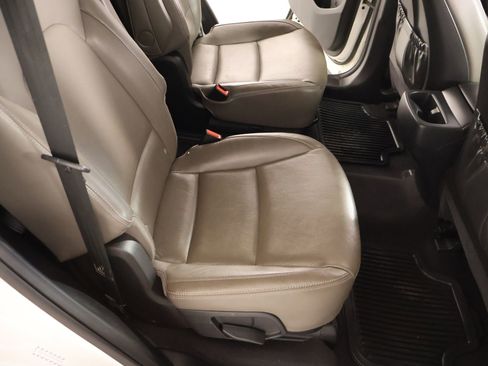 Used 2017 Hyundai Santa Fe Limited image 14