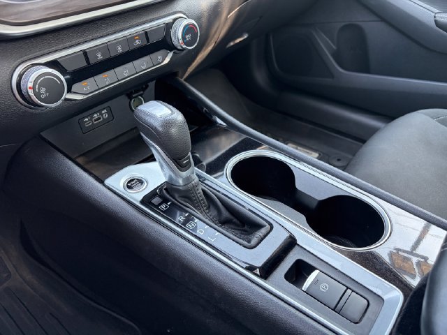 Used 2024 Nissan Altima 2.5 SV AWD/4WD image 23