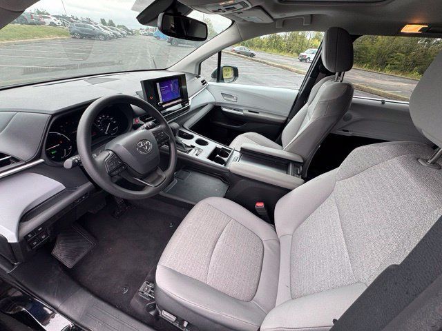 Certified 2025 Toyota Sienna LE w/ LE Plus Package AWD/4WD image 16