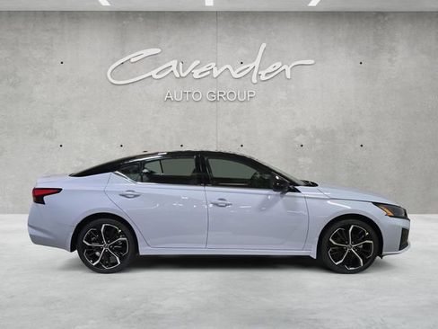 New 2026 Nissan Altima 2.5 SR FWD image 17