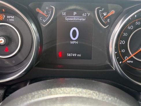 Used 2023 Jeep Wrangler Sport S image 4