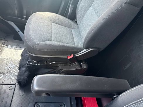 Used 2025 RAM ProMaster 2500 w/ U-Haul Equipment Group FWD image 20