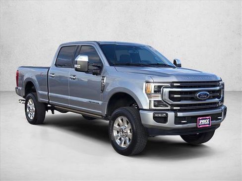 Used 2022 Ford F350 Platinum w/ FX4 Off-Road Package image 3