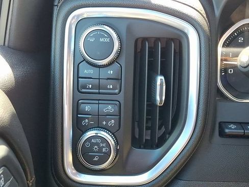 Used 2022 GMC Sierra 1500 AT4 w/ AT4 Premium Package AWD/4WD image 20