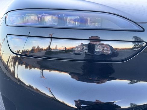 Used 2023 Genesis GV60 Advanced w/ Security Package image 13