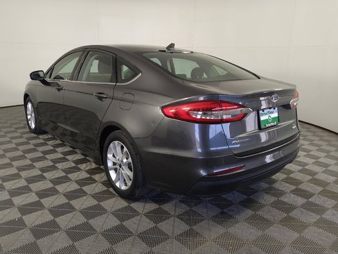 Used 2020 Ford Fusion SE FWD image 5