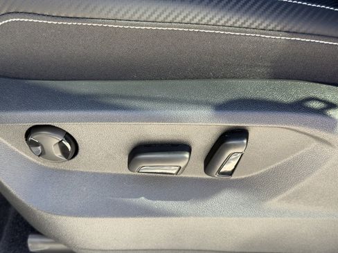 New 2026 Volkswagen Atlas Cross Sport SE image 17