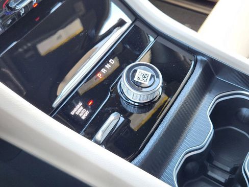 New 2025 Jeep Grand Cherokee L Limited image 14