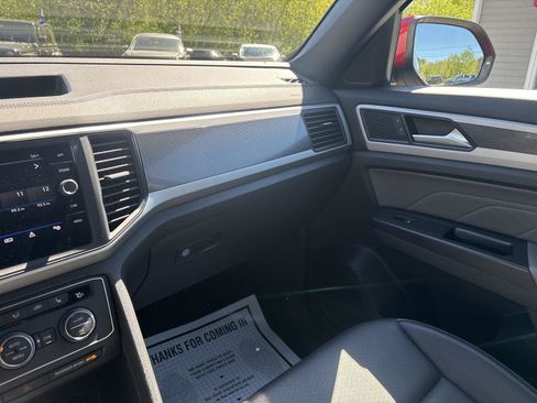 Used 2021 Volkswagen Atlas Cross Sport SE w/ Panoramic Sunroof Package AWD/4WD image 32