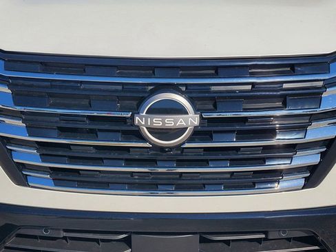 New 2026 Nissan Rogue Platinum w/ Platinum Premium Package image 12