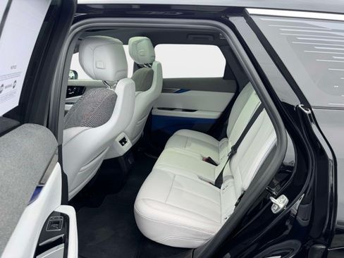 Certified 2025 Cadillac Optiq Luxury 1 AWD/4WD image 20