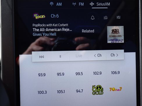 Used 2024 Ford Edge SEL w/ Convenience Package image 19