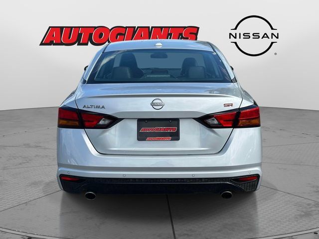 Used 2024 Nissan Altima 2.5 SR FWD image 5