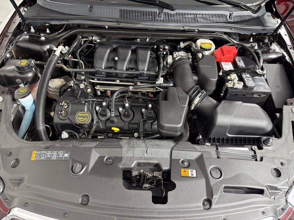 Used 2019 Ford Taurus Limited FWD image 26