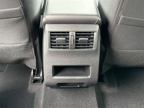 New 2025 Mitsubishi Outlander ES image 25