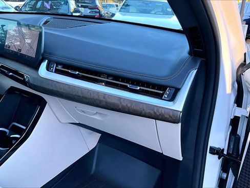 Certified 2023 BMW X1 xDrive28i w/ Convenience Package image 18