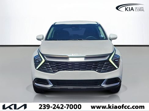 Certified 2024 Kia Sportage LX FWD image 2