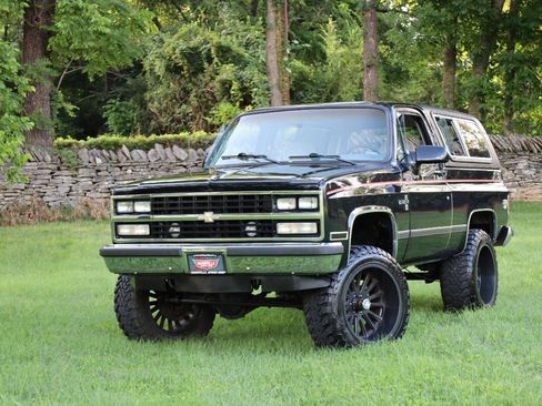 Used 1990 Chevrolet Blazer 4WD image 32