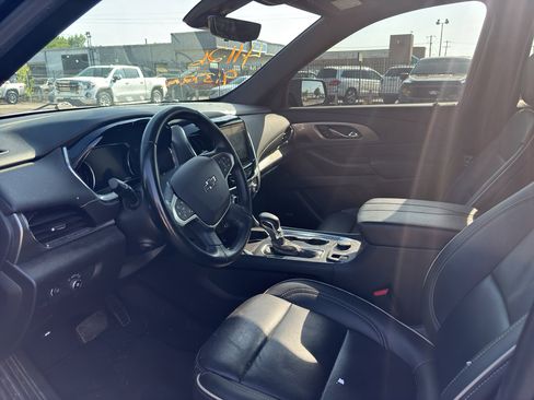 Used 2023 Chevrolet Traverse Premier w/ Redline Edition FWD image 2