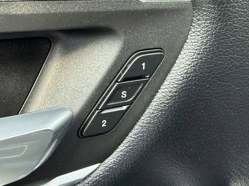 Used 2020 RAM 1500 Laramie AWD/4WD image 12
