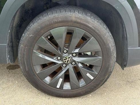 Used 2024 Volkswagen Taos S FWD image 7