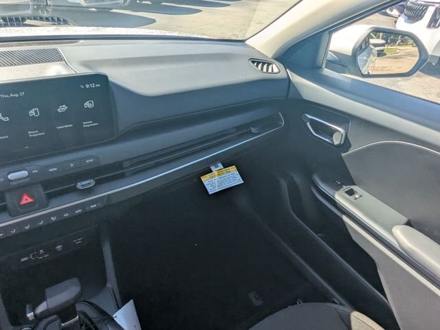 New 2026 Kia K4 FWD image 15