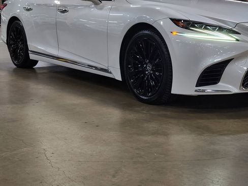 Used 2020 Lexus LS 500 w/ Interior Upgrade Package RWD image 16