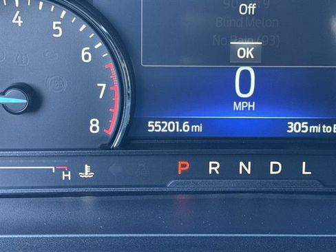 Used 2022 Ford Explorer XLT w/ Equipment Group 202A image 13