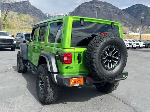 Used 2025 Jeep Wrangler Willys image 9