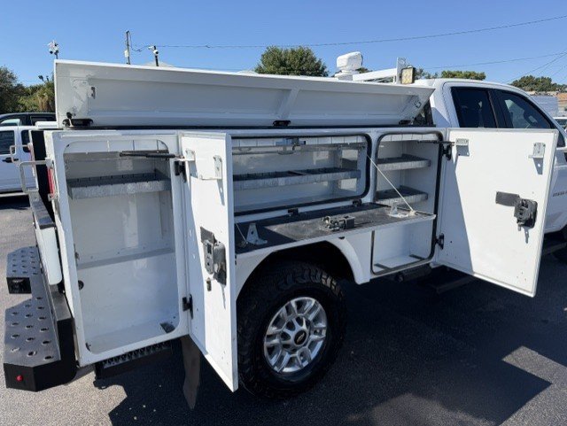 Used 2021 Chevrolet Silverado 2500 LT w/ Convenience Package AWD/4WD image 12