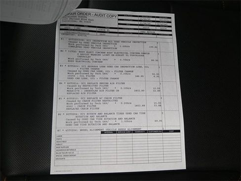 Used 2023 GMC Yukon XL AT4 w/ AT4 Premium Plus Package image 5