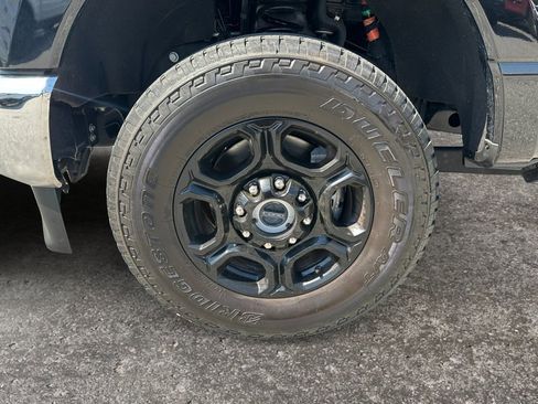 Used 2025 Ford F250 XLT w/ FX4 Off-Road Package AWD/4WD image 8