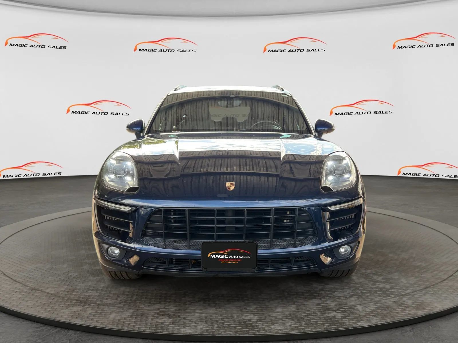 Used 2017 Porsche Macan S AWD/4WD image 3