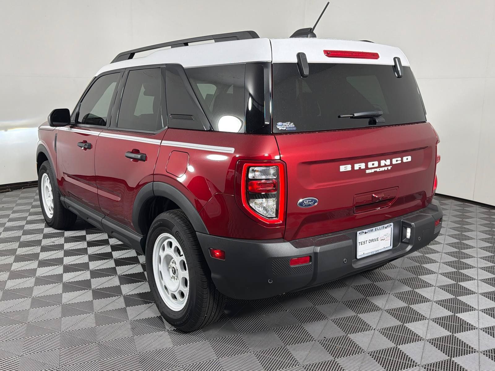 Used 2025 Ford Bronco Sport Heritage w/ Convenience Package AWD/4WD image 5