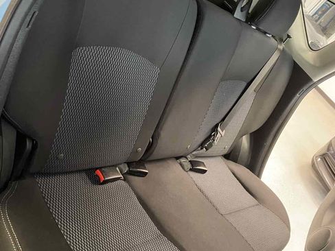 Used 2015 Nissan Versa Note SV image 24