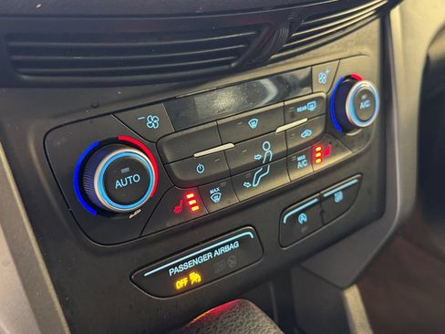 Used 2019 Ford Escape SE AWD/4WD image 30