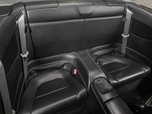 Used 2012 Ferrari California image 25